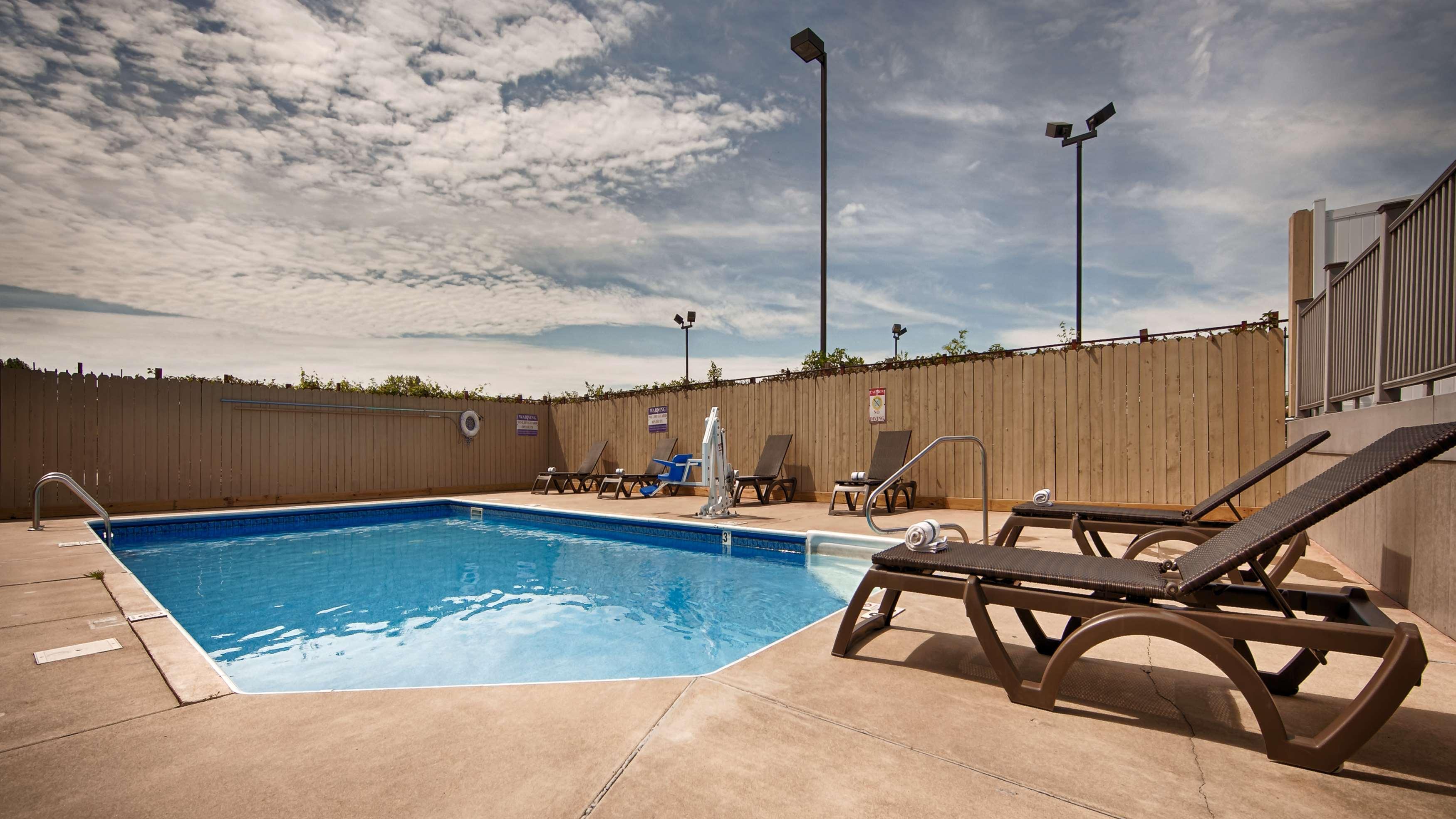 Best Western Crossroads Inn Schererville Exterior foto